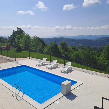 Holiday Home With Hot Tub And Sauna Sabina Rovte Buitenkant foto