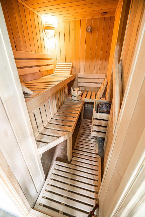 Holiday Home With Hot Tub And Sauna Sabina Rovte Buitenkant foto