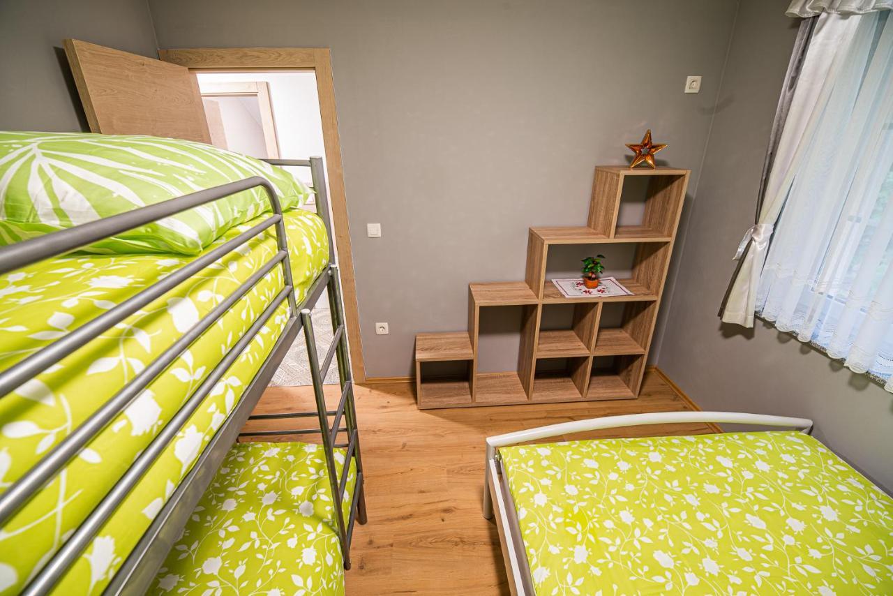 Holiday Home With Hot Tub And Sauna Sabina Rovte Buitenkant foto