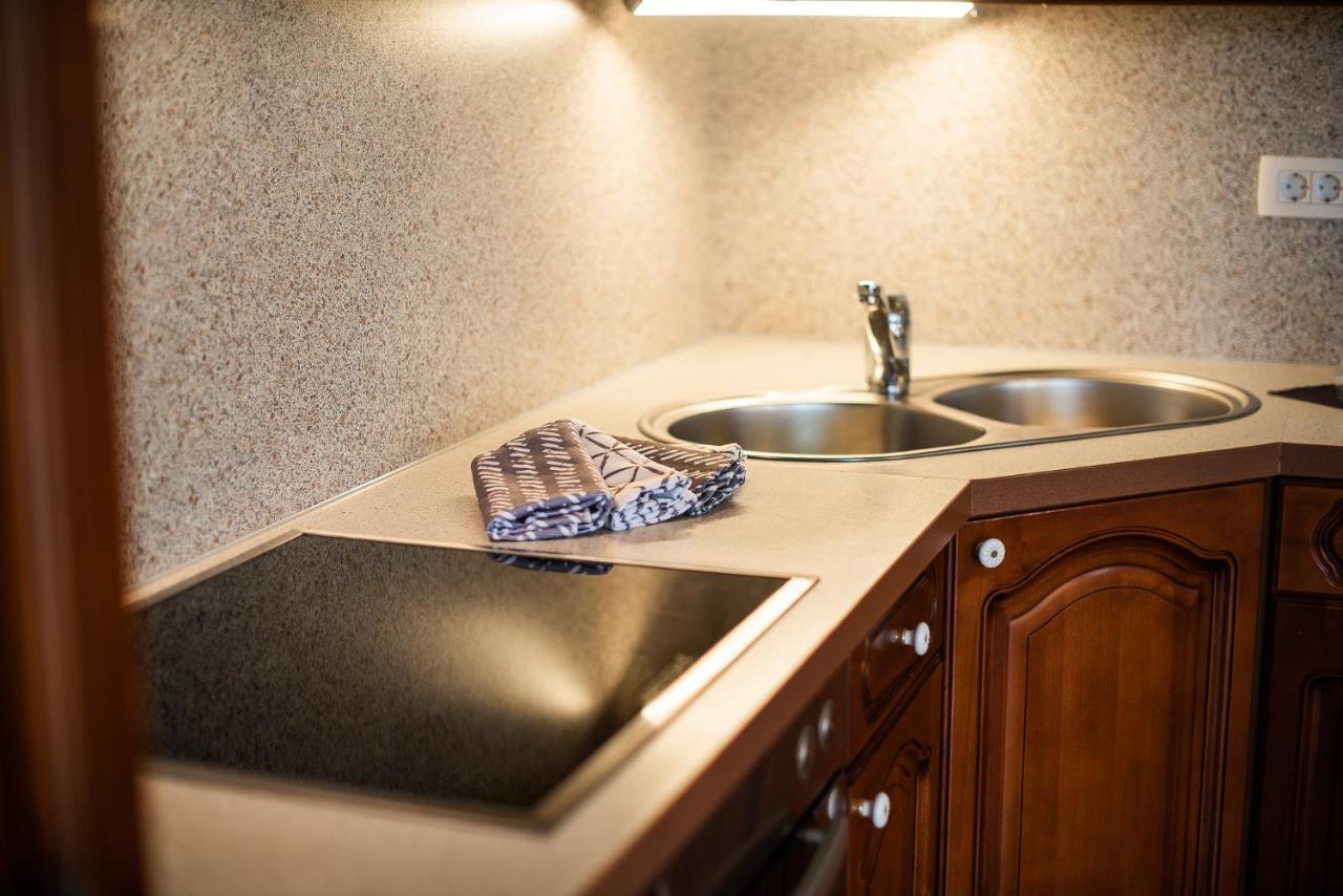 Holiday Home With Hot Tub And Sauna Sabina Rovte Buitenkant foto
