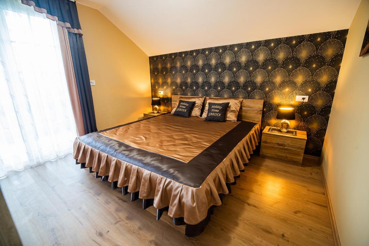 Holiday Home With Hot Tub And Sauna Sabina Rovte Buitenkant foto