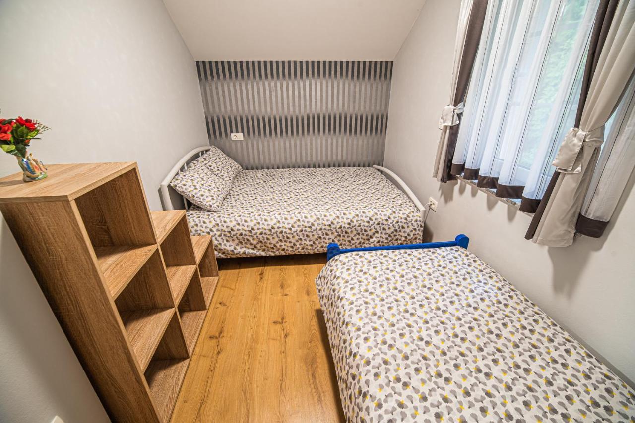 Holiday Home With Hot Tub And Sauna Sabina Rovte Buitenkant foto